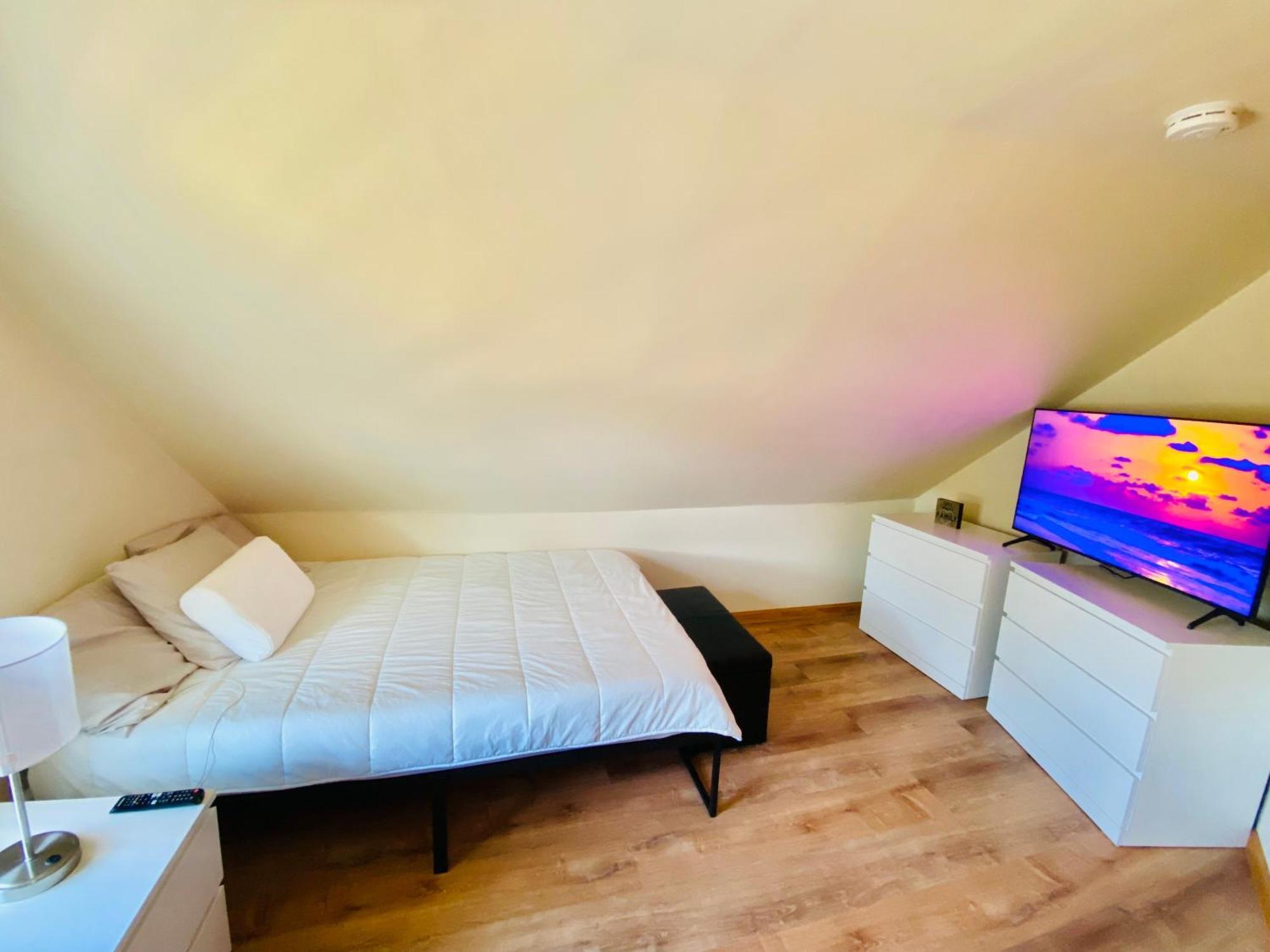 HaledonBright, Stylish & Cozy Private Attic Unit Near Nyc!公寓 外观 照片
